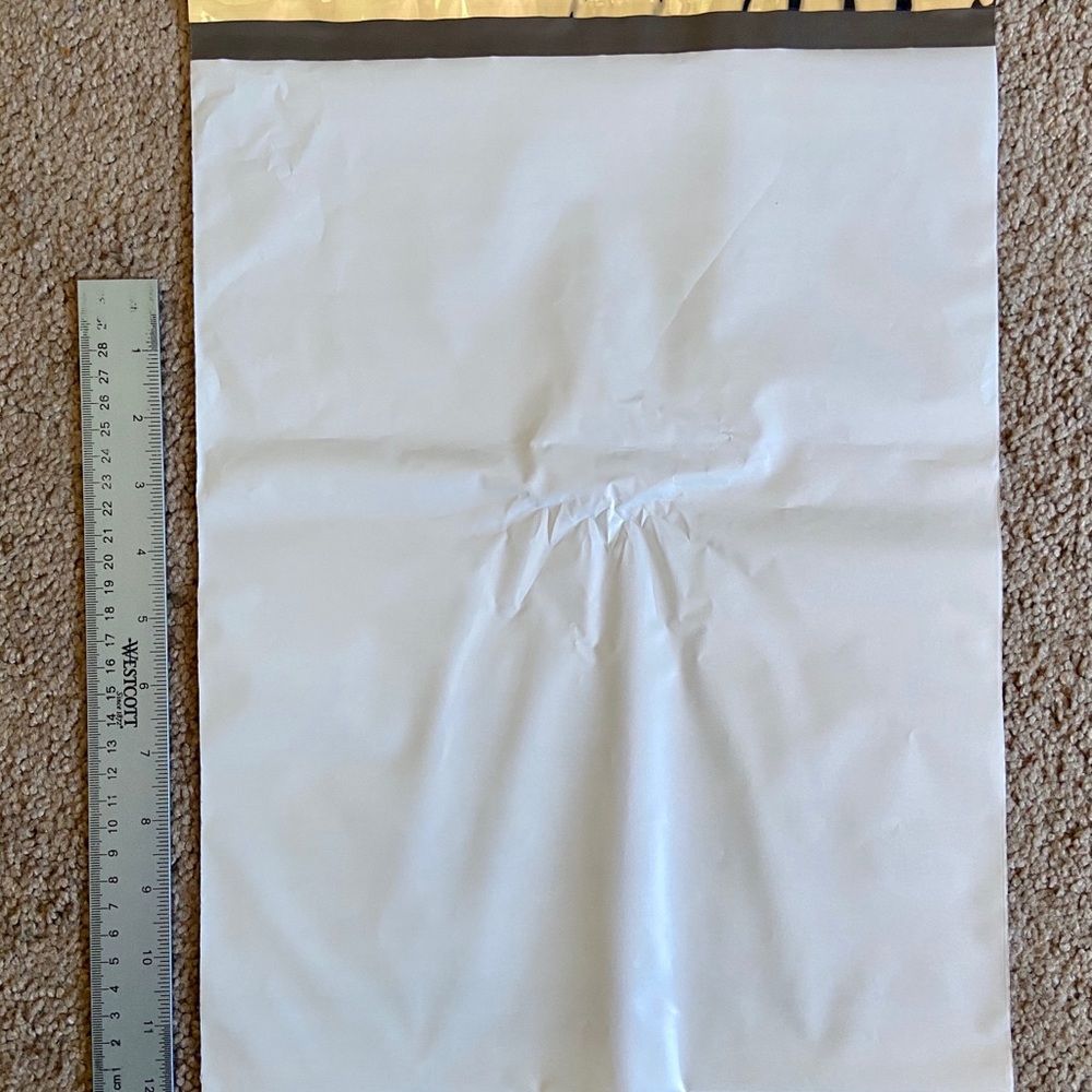 100 Poly Shipping Bags Size 15.5"x12" Self Sealing Mailers Ship Supply USPS UPS - Picture 3 of 6